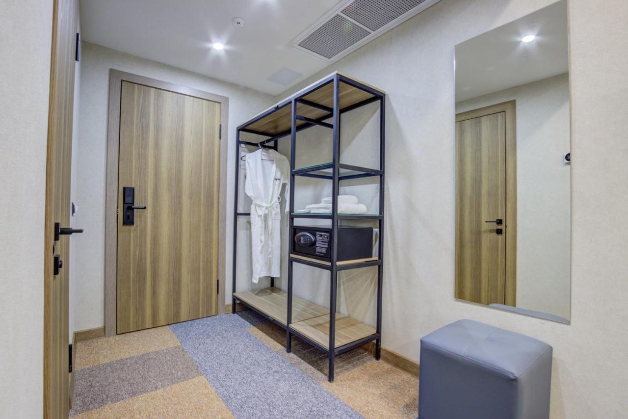 My Hotel ビシュケク エクステリア 写真