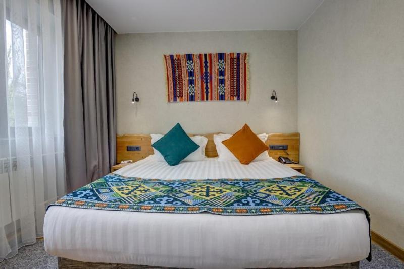 My Hotel ビシュケク エクステリア 写真